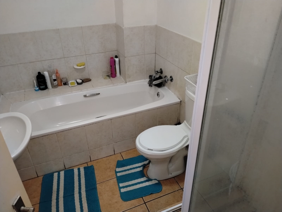 2 Bedroom Property for Sale in Parklands Western Cape